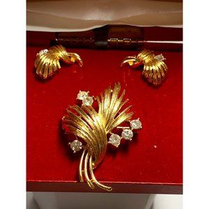 LISNER Vintage Demi Parure Gold Tone and Rhinestones Brooch and Earrings